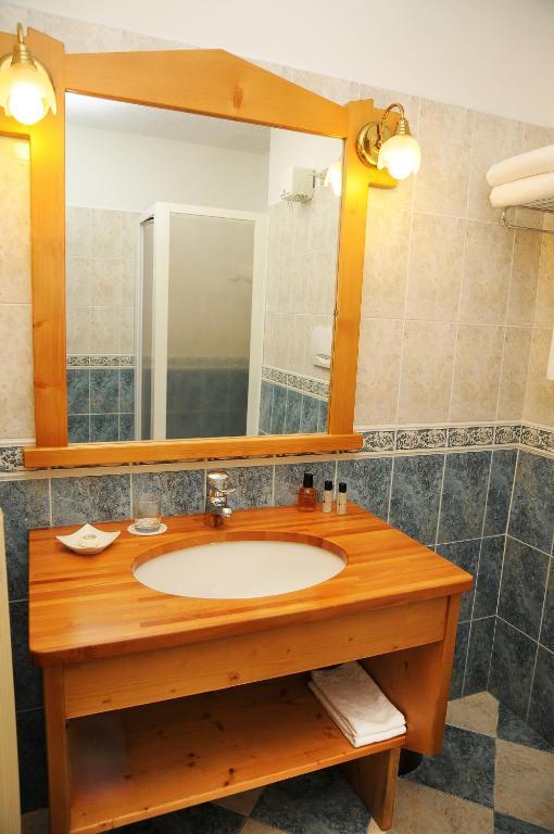 Residence Marisol Camere & Appartamenti - Mezzana Centre 部屋 写真